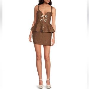 Fanm Mon Helaina Floral Embroidered Bow Front Sweetheart
Neck Peplum Mini Dress